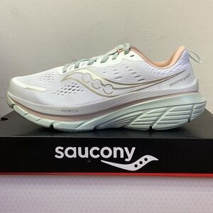 Women’s Saucony Guide 18